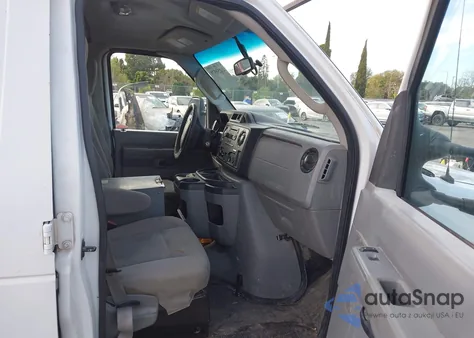 2014 Ford E-250 Commercial z USA, uszkodzony, nr VIN 1FTNE2EW0EDA67410